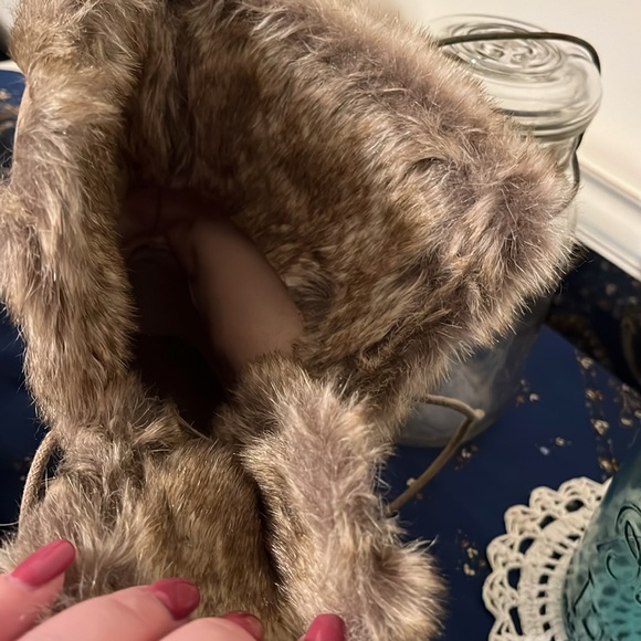 Bass Angelica faux fur lined boots, used but in like new condition, size 8 - Picture 4 of 13